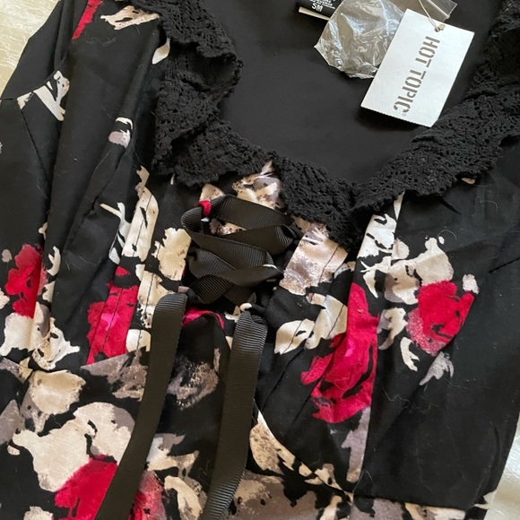 NWT Hot Topic red and black floral ruffle dress - Picture 12 of 14